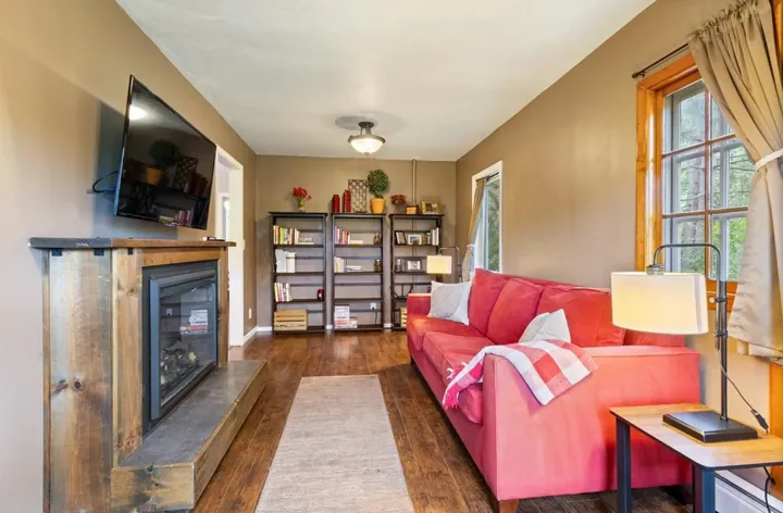Still 1 from my video of 6055 Baldwin Lake Rd, Lino Lakes